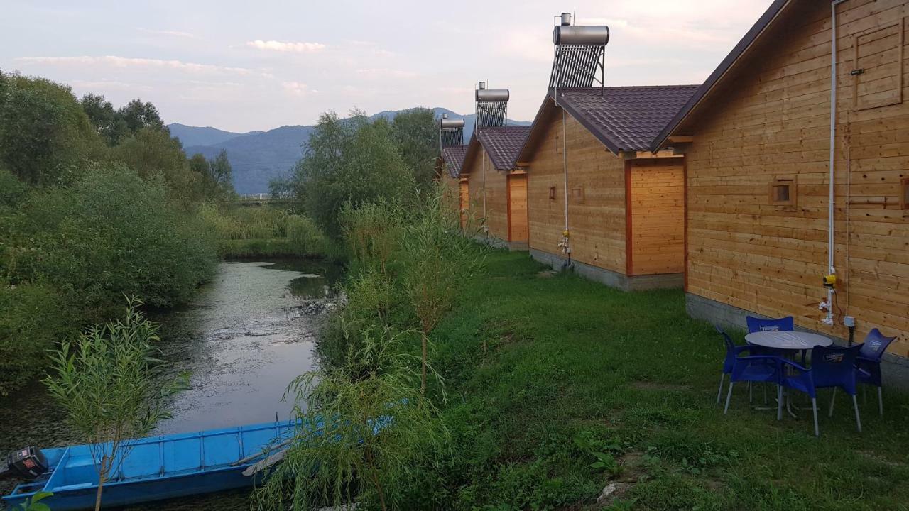La Podul Gornii Hotell Gornea Eksteriør bilde