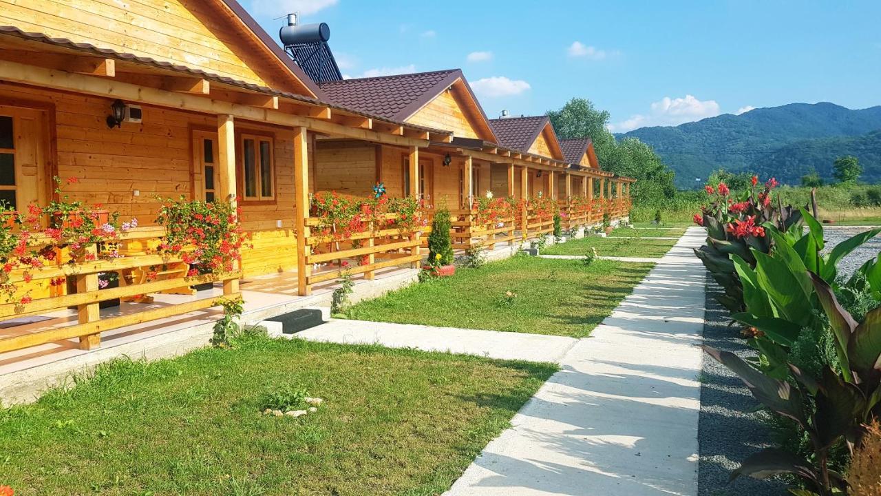 La Podul Gornii Hotell Gornea Eksteriør bilde